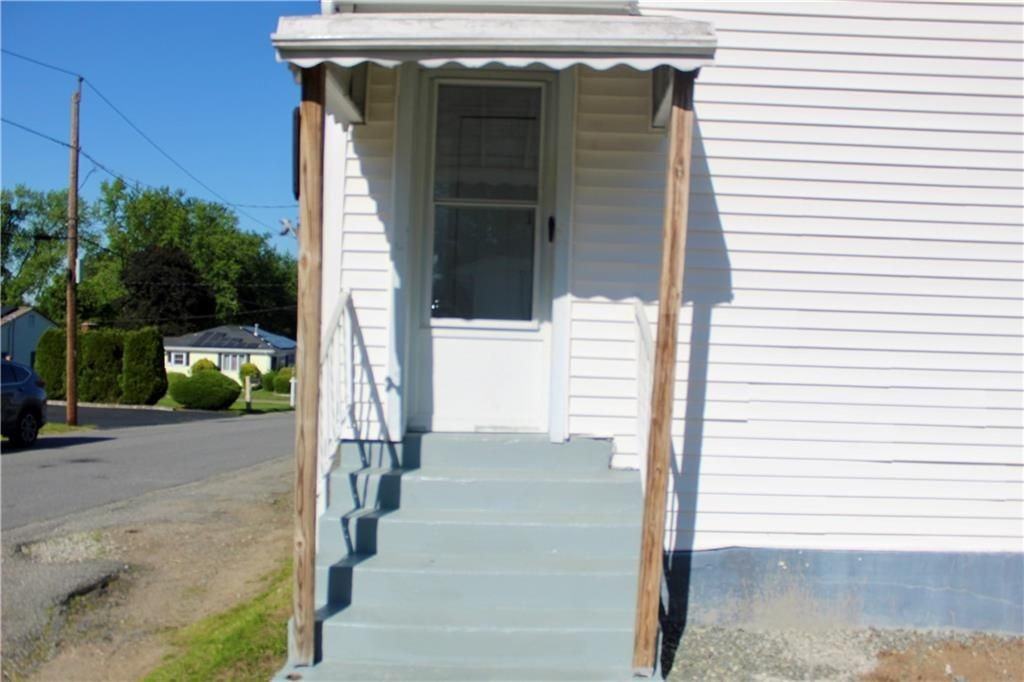 204 Lewis St - Photo 7 of 27