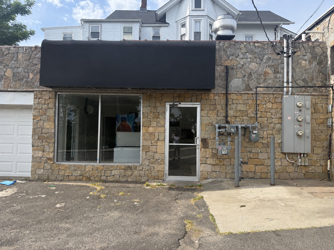 31 Hill St - Photo 2 of 3