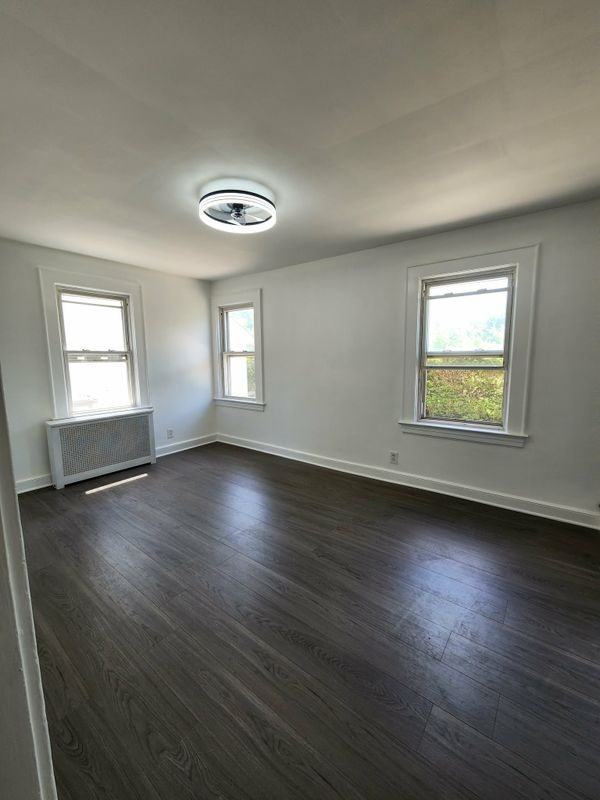 149 E Passaic Ave ##1r - Photo 2 of 14