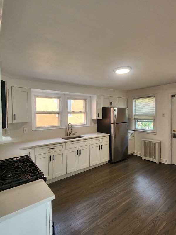 149 E Passaic Ave ##1r - Photo 4 of 14