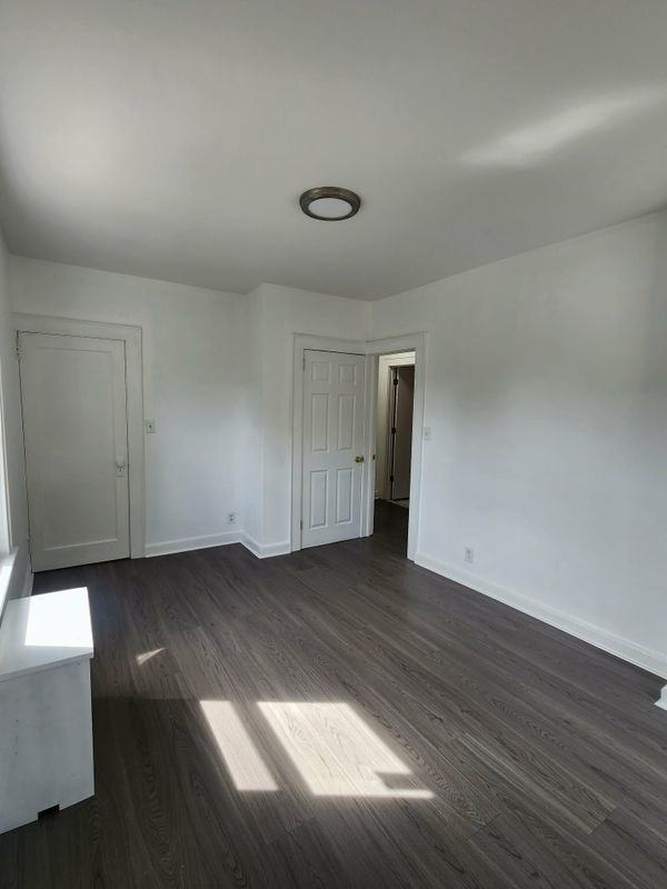 149 E Passaic Ave ##1r - Photo 7 of 14
