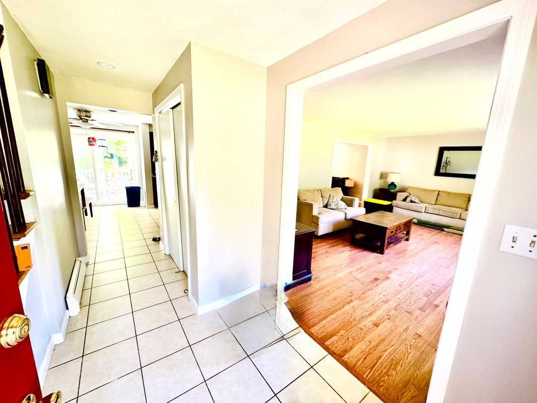 31 Juniper Ln - Photo 2 of 12