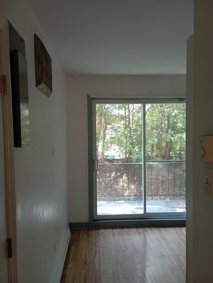13068 Rue Ramsay #2 - Photo 6 of 15