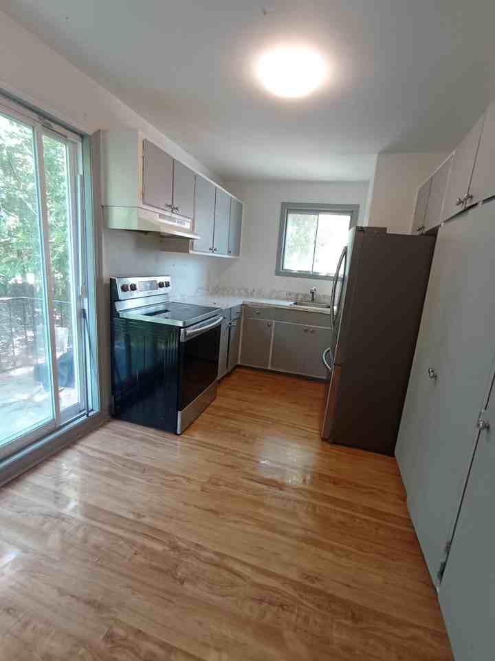 13068 Rue Ramsay #2 - Photo 2 of 15