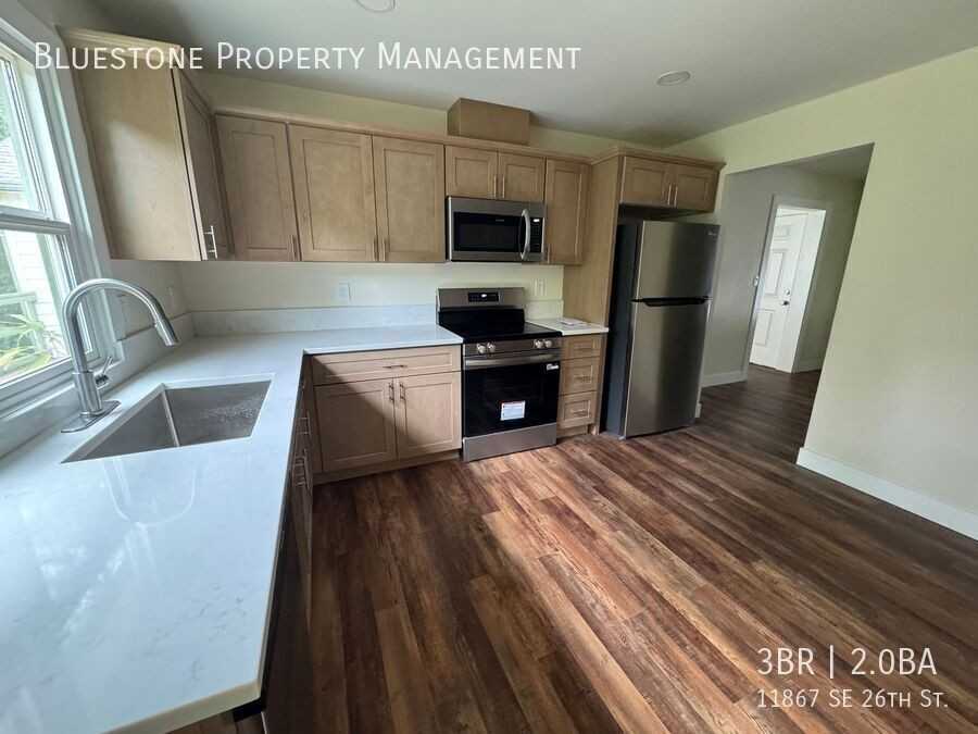11867 Se 26th Ave - Photo 2 of 19