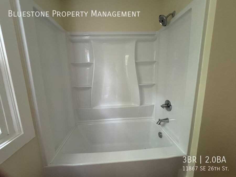 11867 Se 26th Ave - Photo 7 of 19