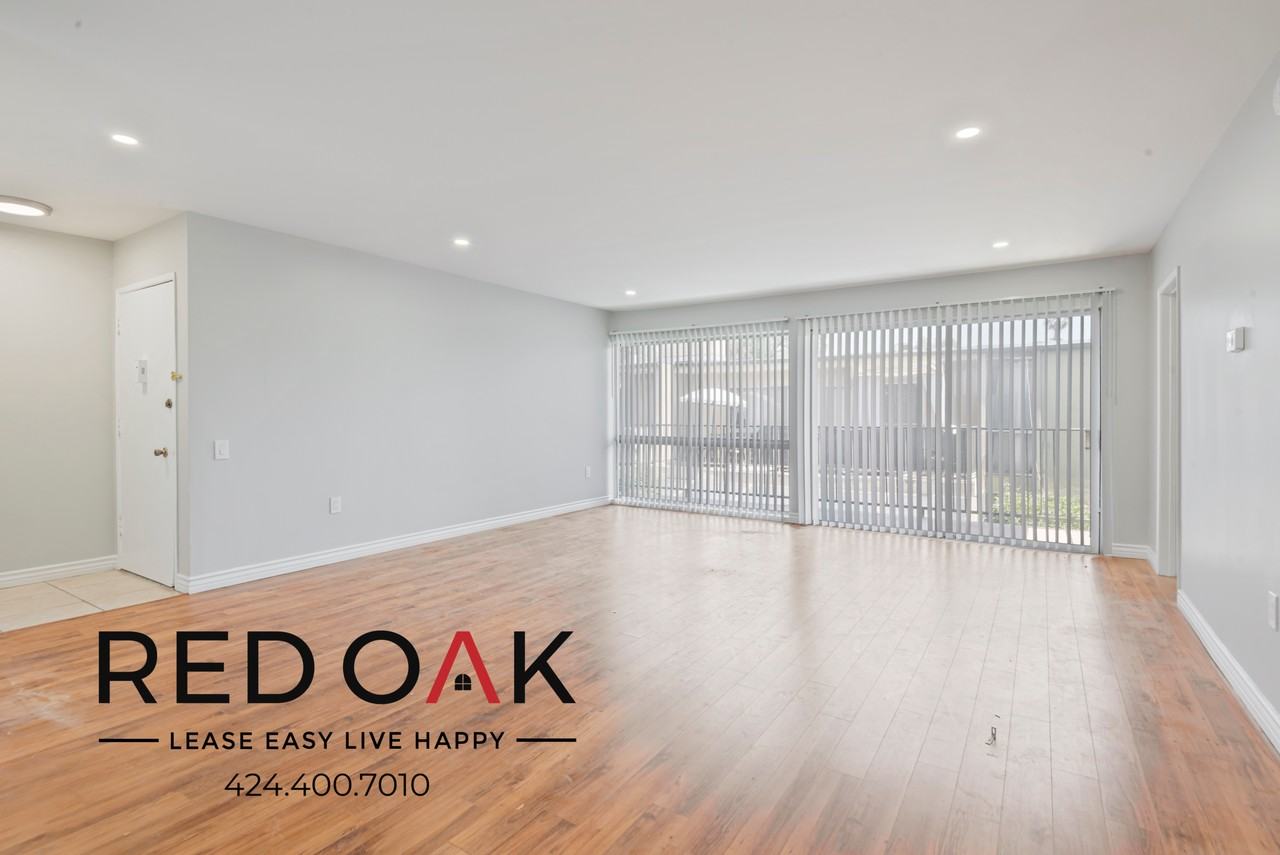 15101 Magnolia Blvd #D2 - Photo 2 of 39