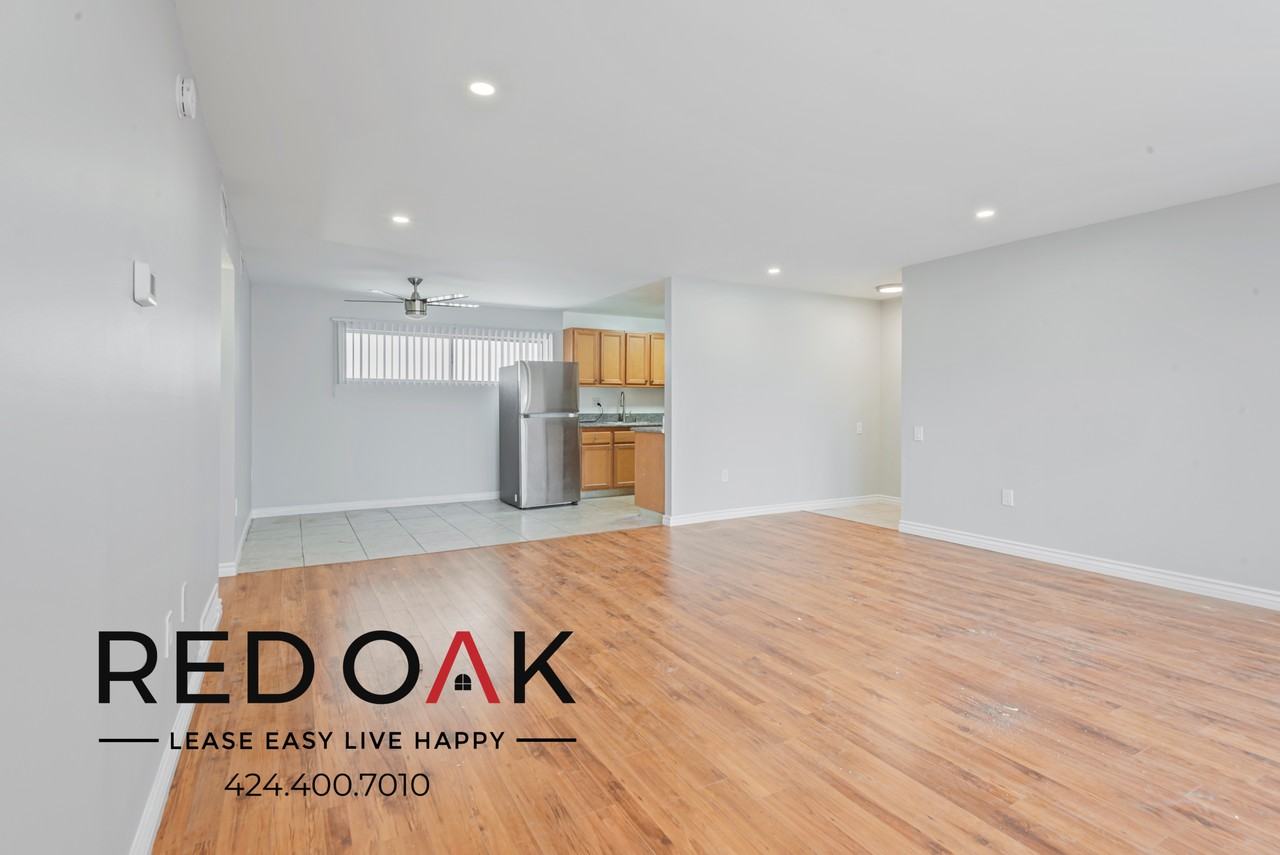 15101 Magnolia Blvd #D2 - Photo 4 of 39