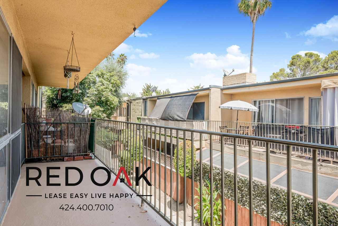 15101 Magnolia Blvd #D2 - Photo 5 of 39