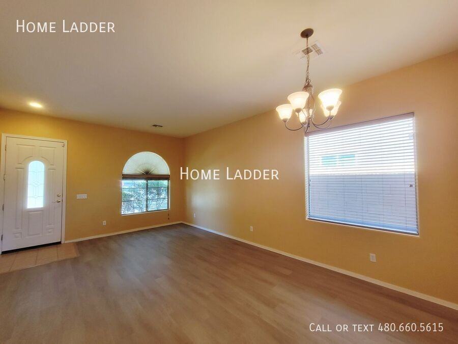 8348 W Andrea Dr - Photo 2 of 18