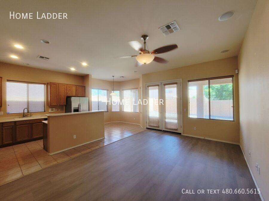 8348 W Andrea Dr - Photo 3 of 18