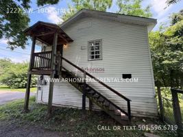 featured image of 1227 W 10th St