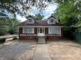 featured image of 1923 Augusta St