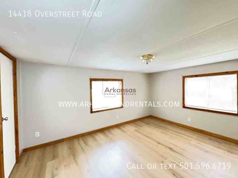 14418 Overstreet Rd - Photo 6 of 10