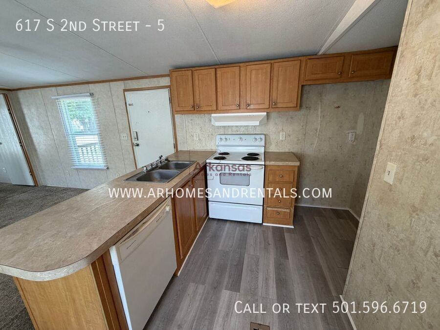 617 S 2nd St #5 - Photo 5 of 10