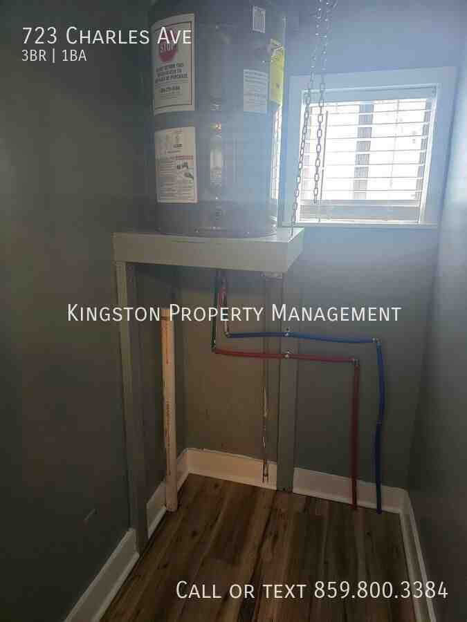 723 Charles Ave - Photo 7 of 11