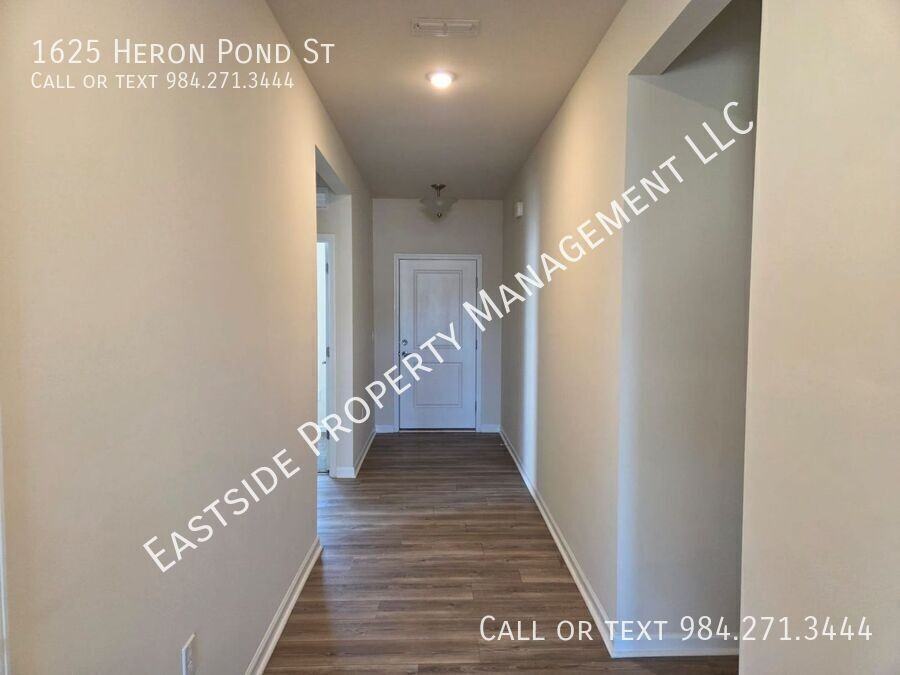 1625 Heron Pond St - Photo 2 of 15