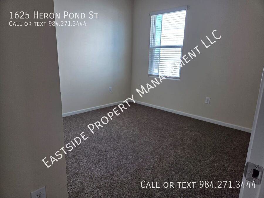 1625 Heron Pond St - Photo 6 of 15