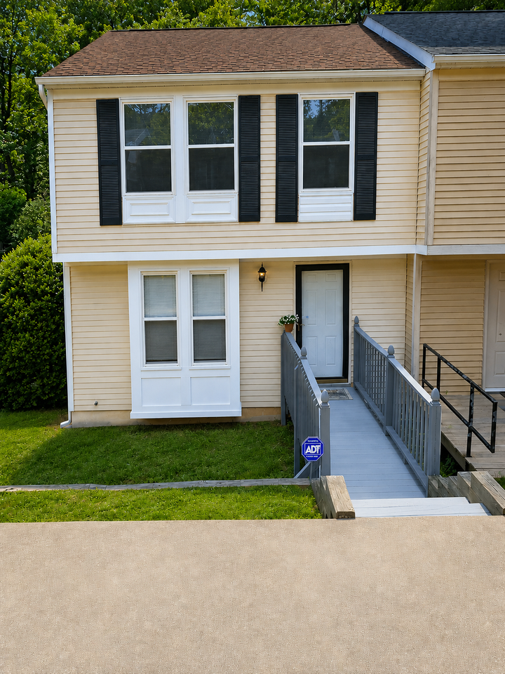 1122 Villa Green Ct #1OF2