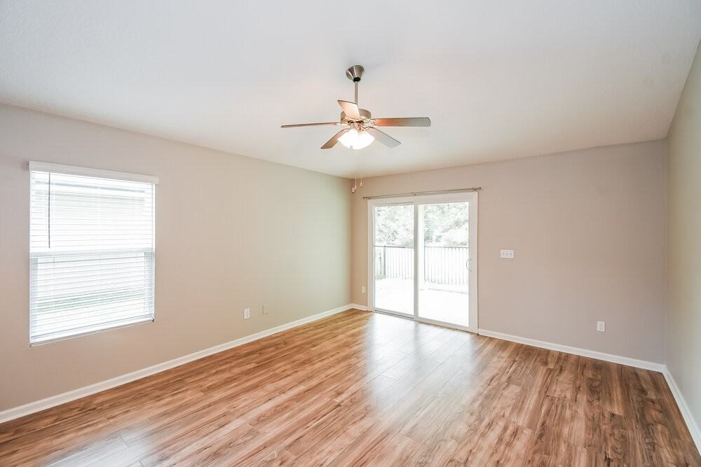 15847 Rachel Creek Dr - Photo 3 of 16