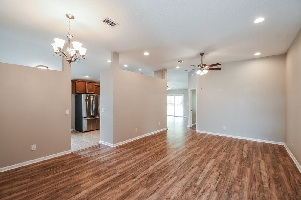 15847 Rachel Creek Dr - Photo 6 of 16