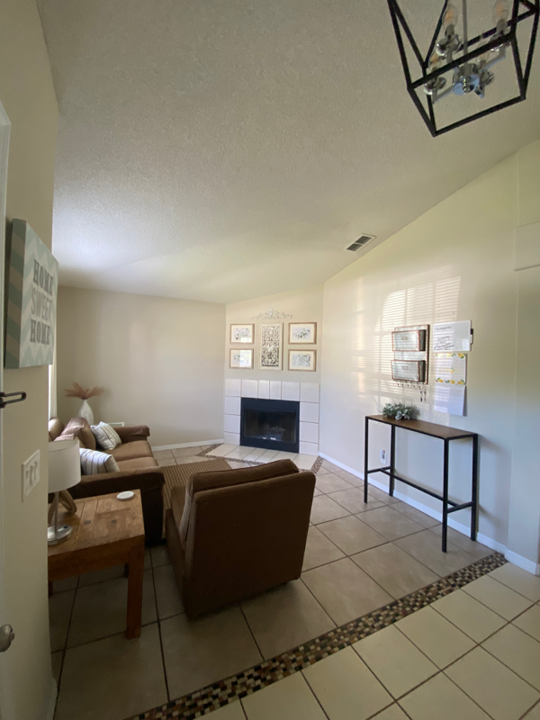 4109 King Edward Dr #2 - Photo 5 of 21
