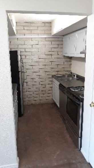 2608 2nd Ave - Photo 4 of 9