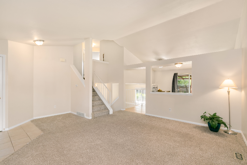 31 Sweeney St - Photo 7 of 25