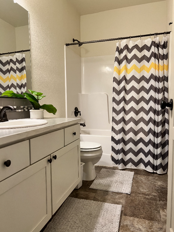 1803 Adelman Loop - Photo 3 of 21