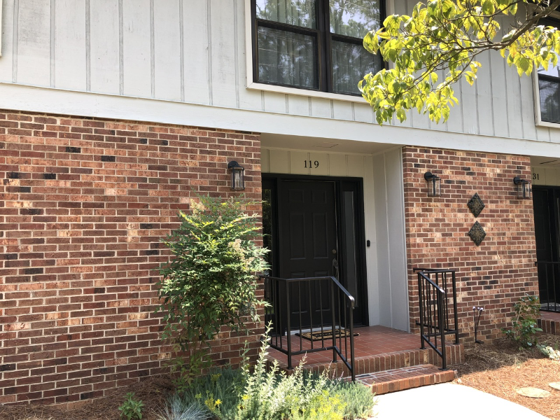 119 S Center St - Photo 6 of 14