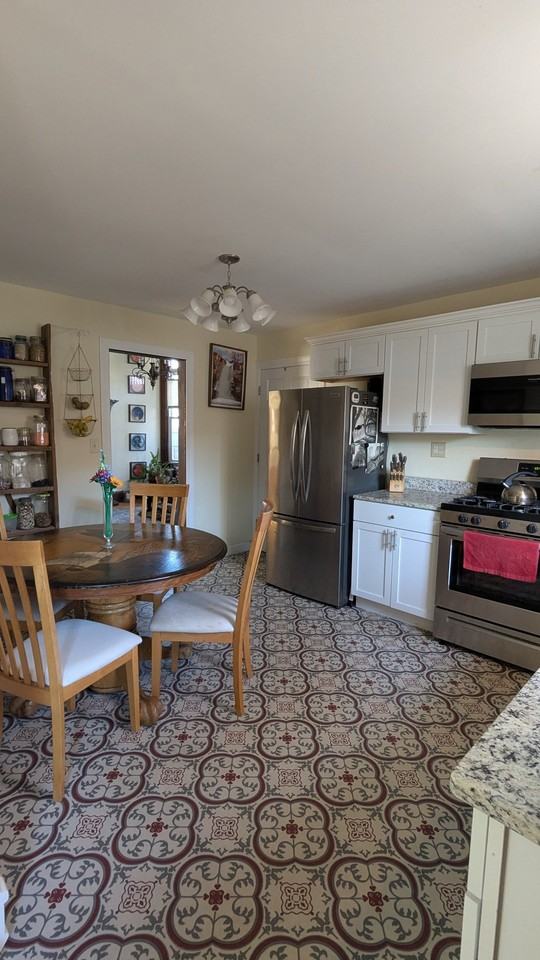 808 Iglehart Ave - Photo 7 of 15