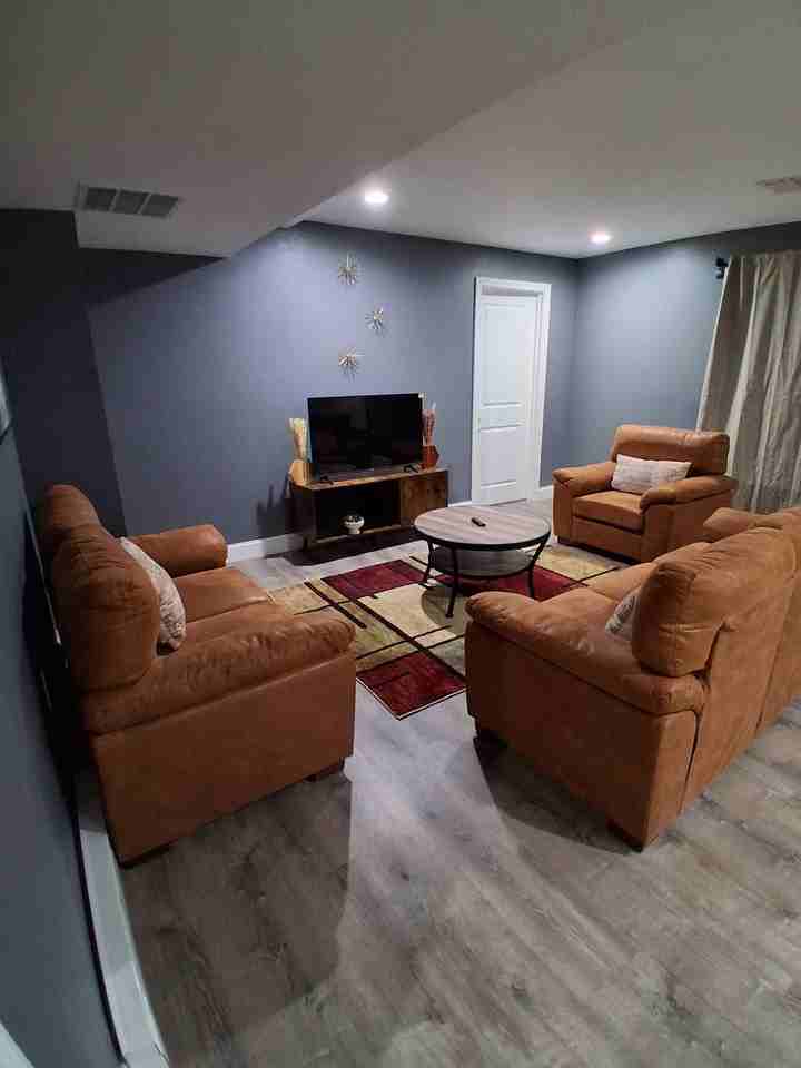 132 Tiffany St - Photo 6 of 23