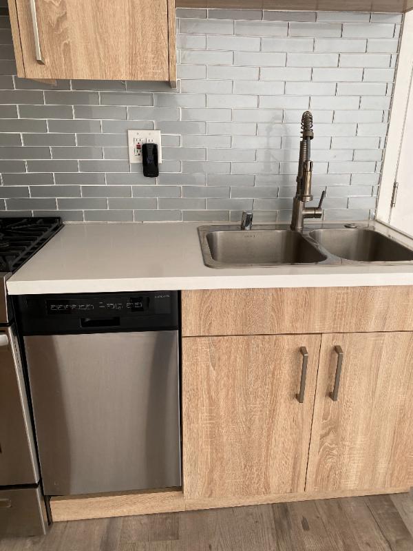 2300 Carmona Ave - Photo 5 of 20