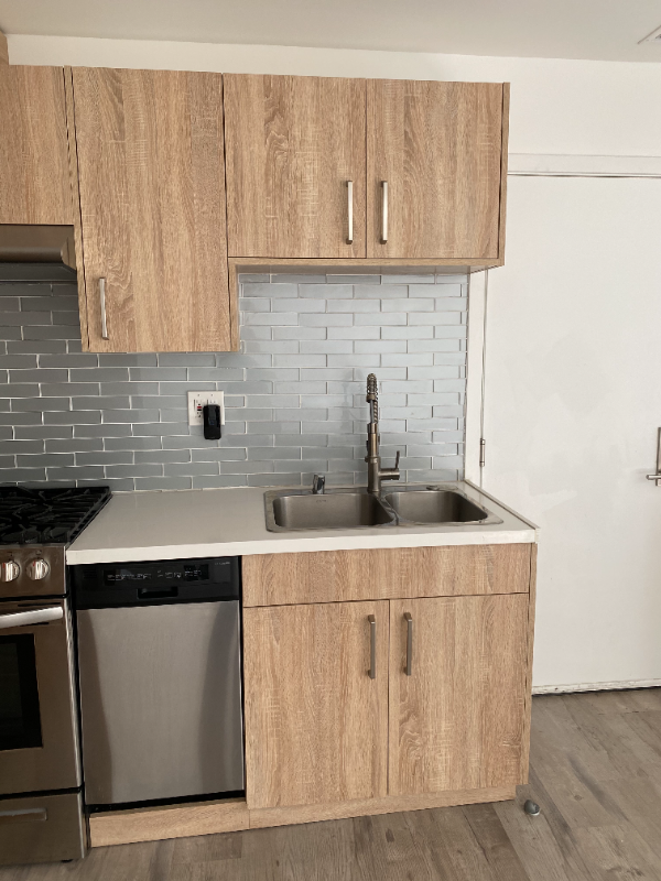 2300 Carmona Ave - Photo 7 of 20