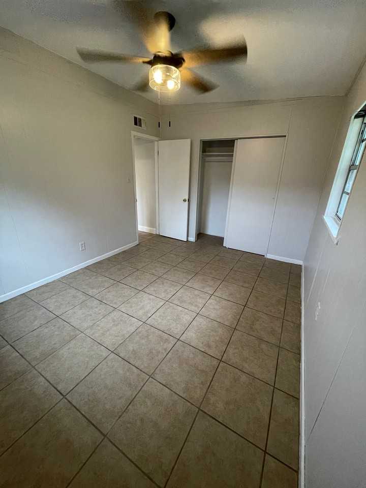 11630 Cameron St #C - Photo 3 of 6