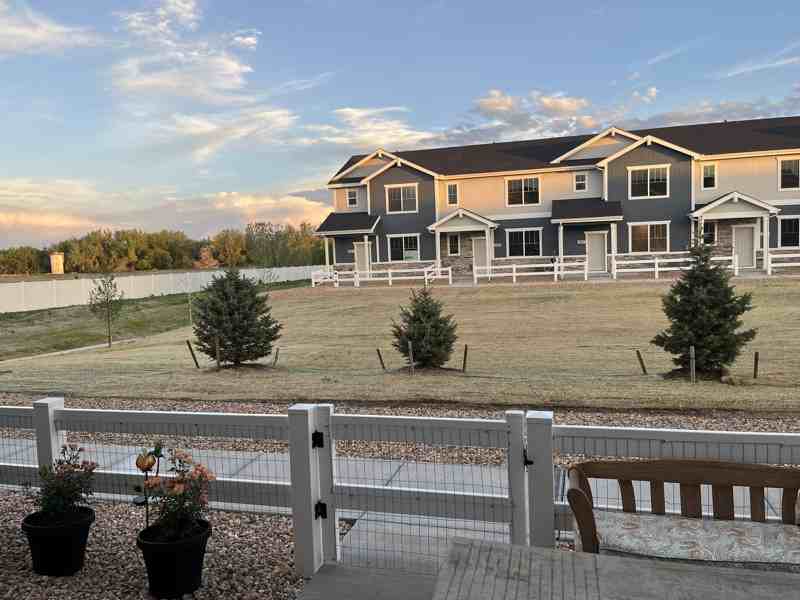 339 Condor Way #FOR - Photo 2 of 9