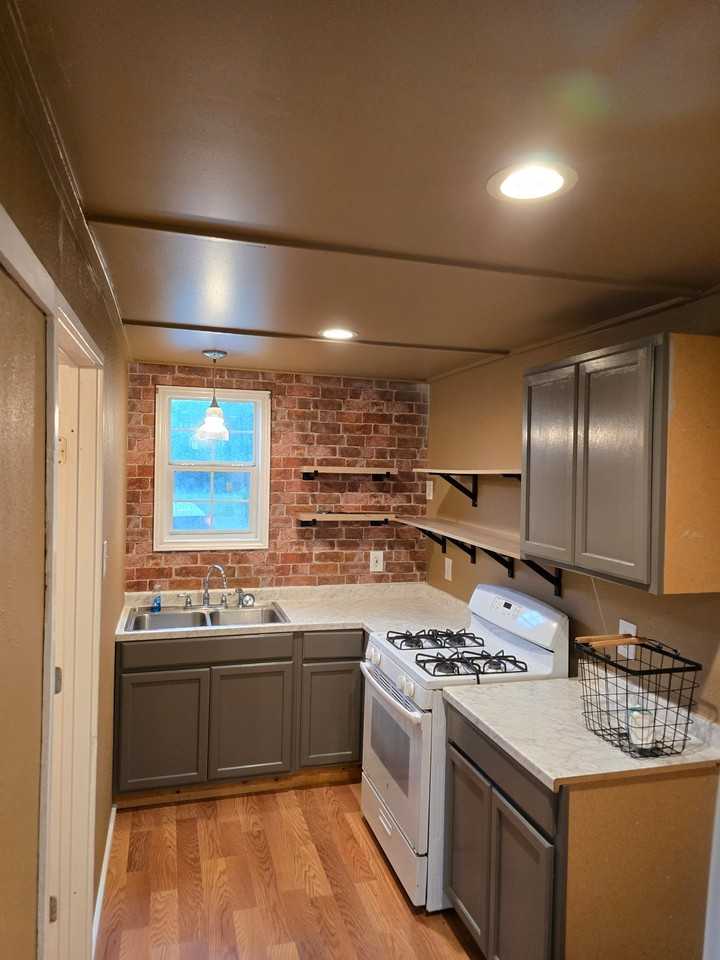 267 Center St #2 - Photo 4 of 8