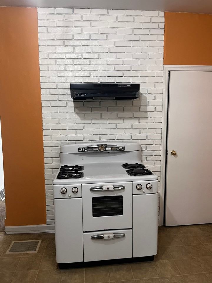 3336 Ajax St - Photo 6 of 25
