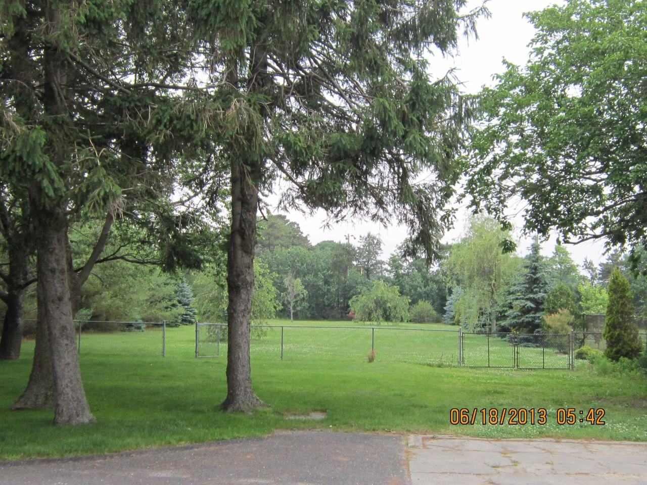 197 Barton Ave - Photo 2 of 10
