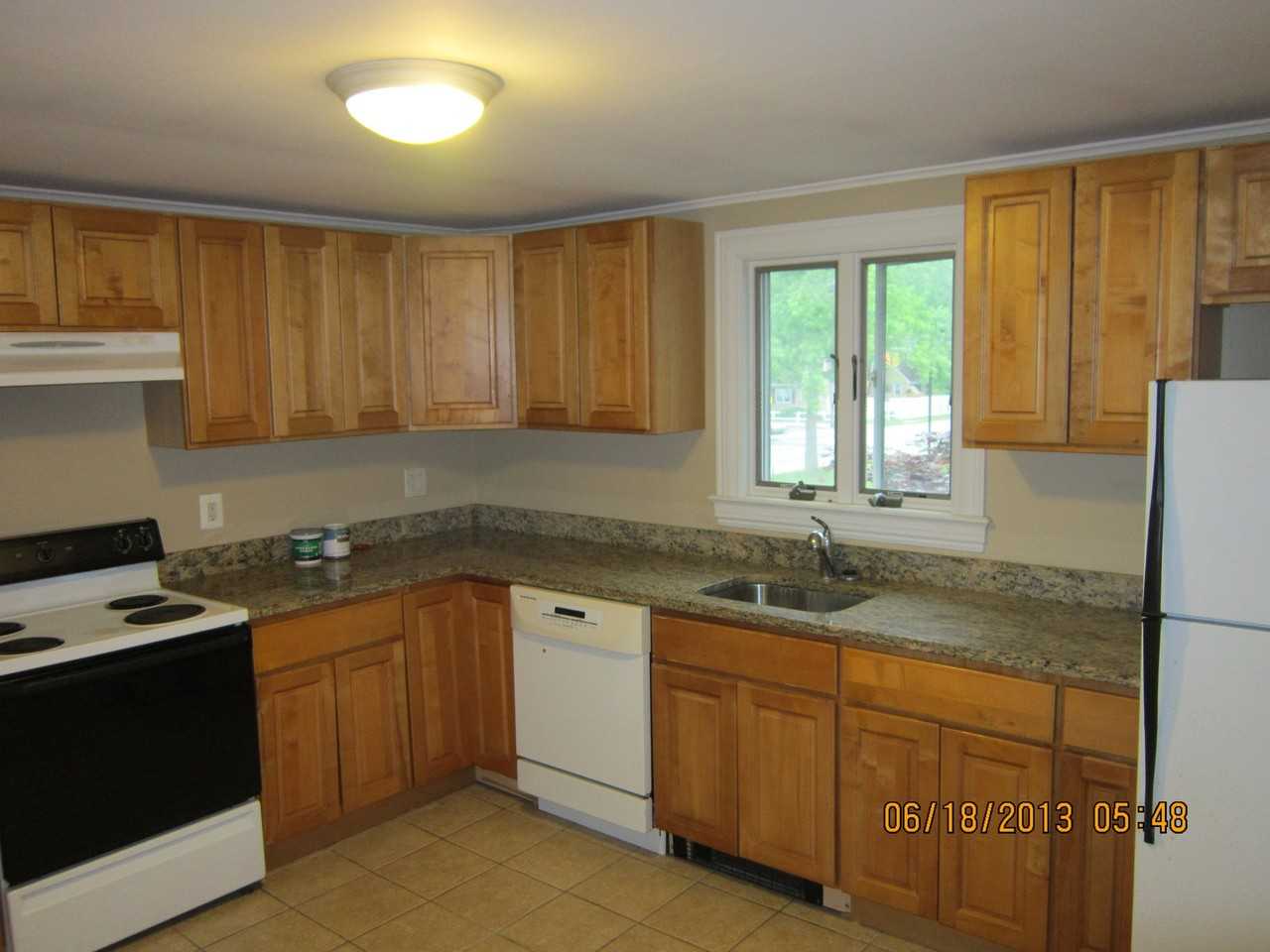 197 Barton Ave - Photo 3 of 10