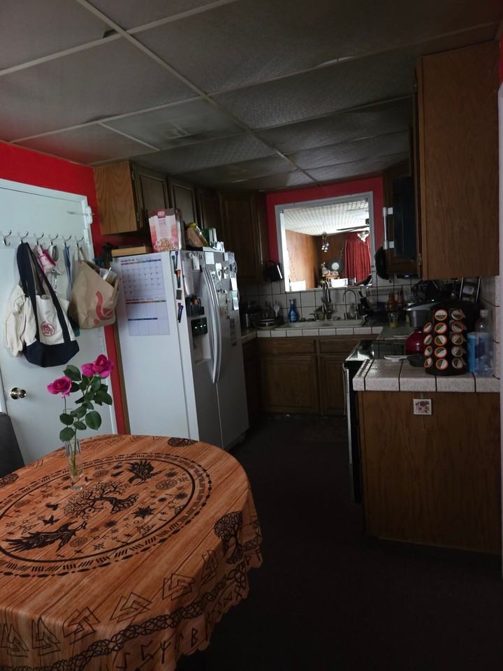 7806 Devenir Ave - Photo 6 of 6