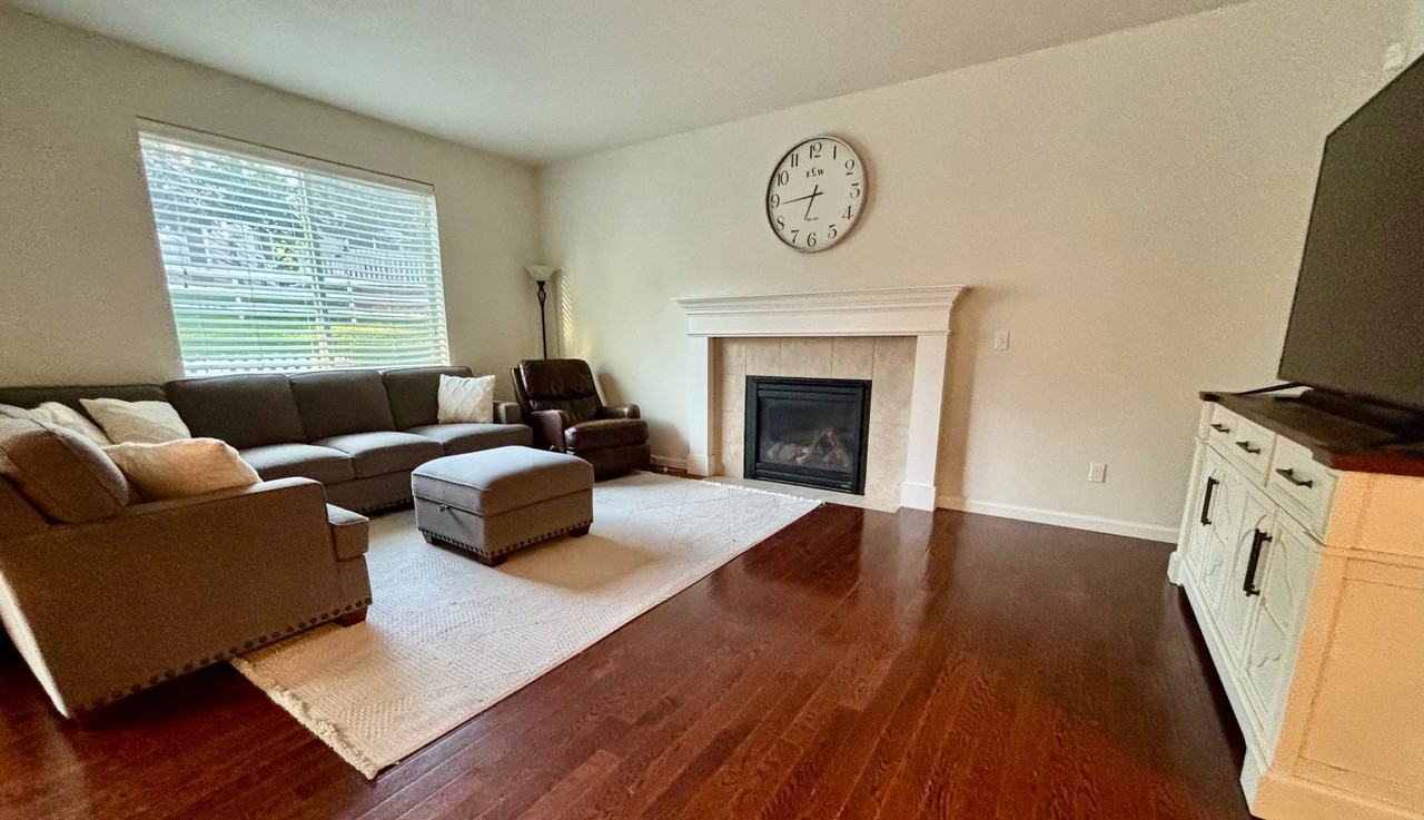 3410 E 140th Pl - Photo 7 of 20