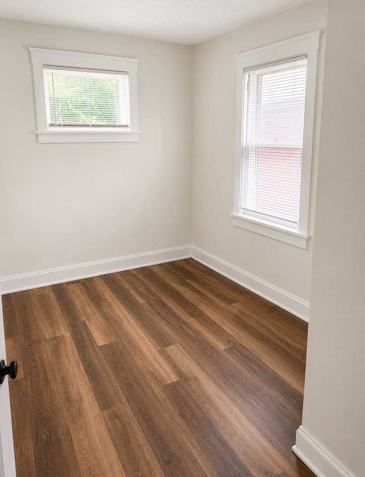 3428 W 65th St #1 - Photo 4 of 7