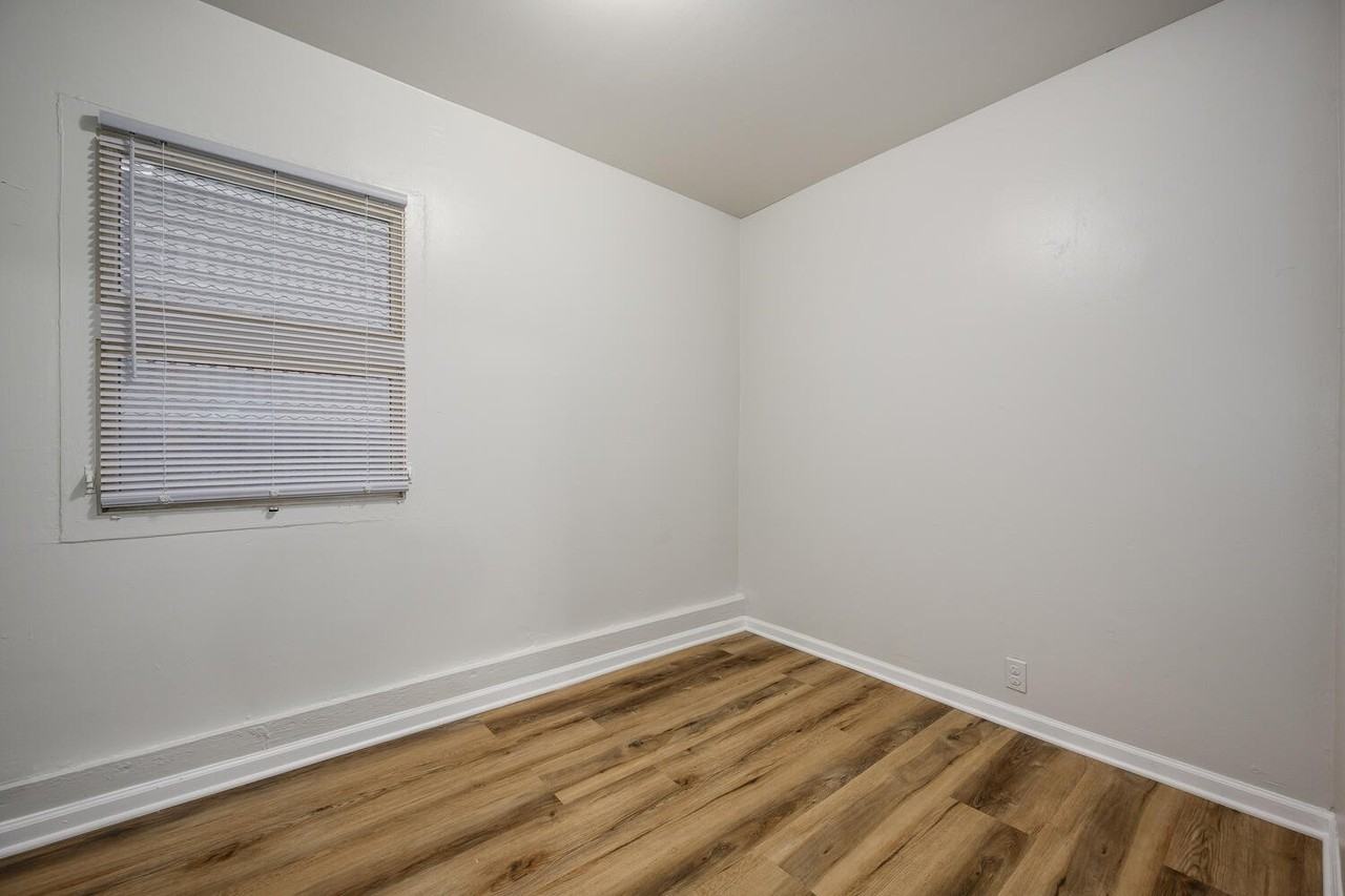1720 N Saint Louis Ave #1 - Photo 4 of 12