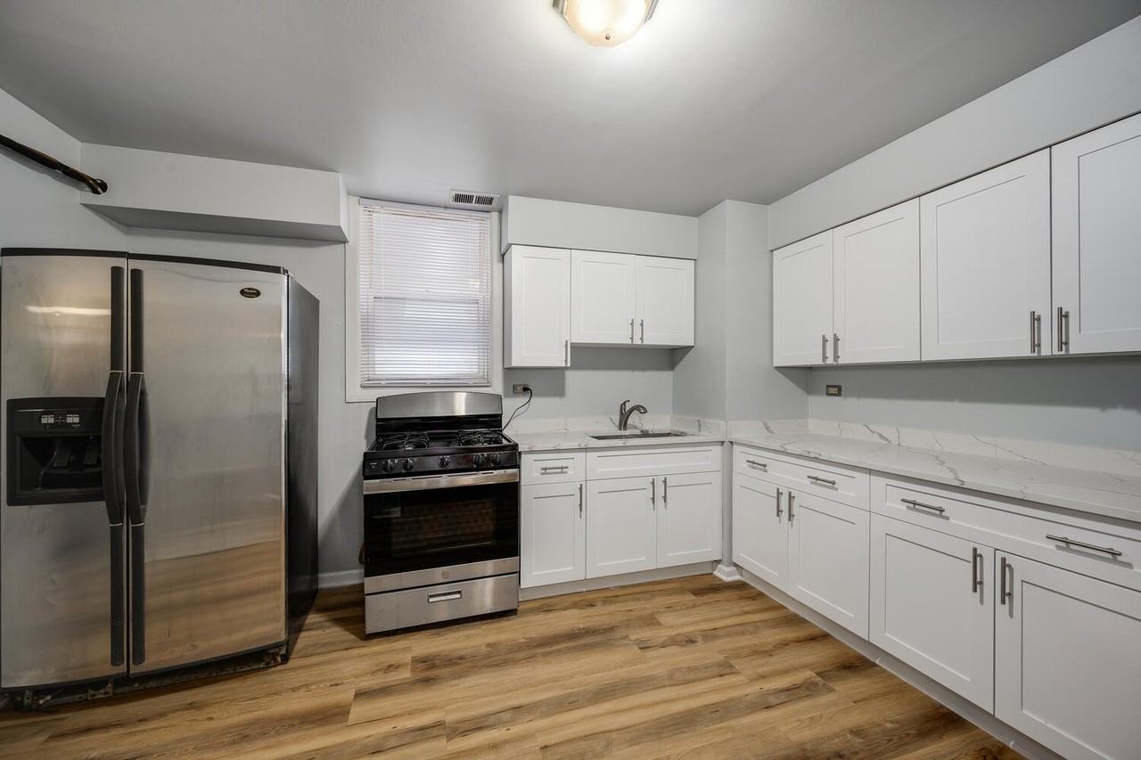 1720 N Saint Louis Ave #1 - Photo 7 of 12