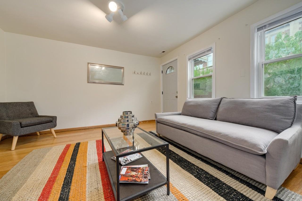 1720 N Saint Louis Ave #2 - Photo 4 of 20