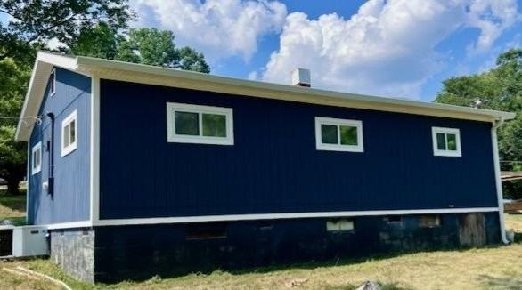 272 Loop Hollow Rd - Photo 2 of 9