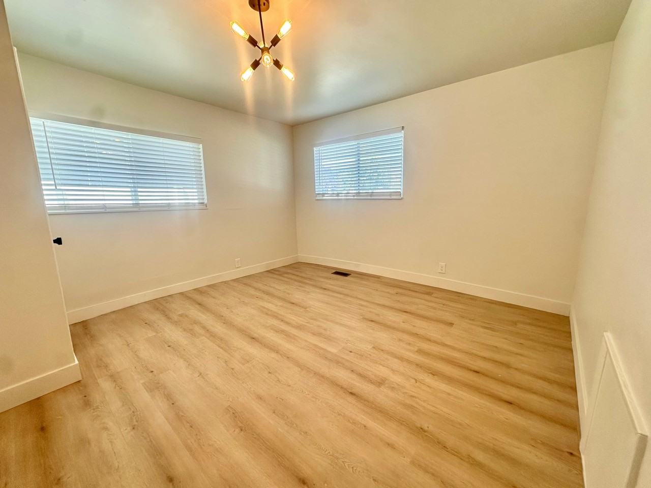 1012 S West Temple #1 - Photo 4 of 11