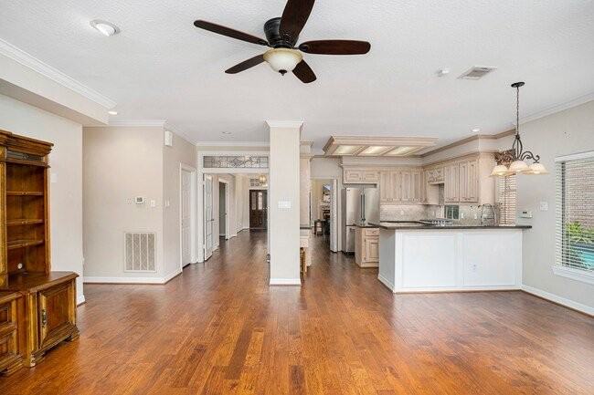 14922 Tallow Forest Ct - Photo 3 of 15