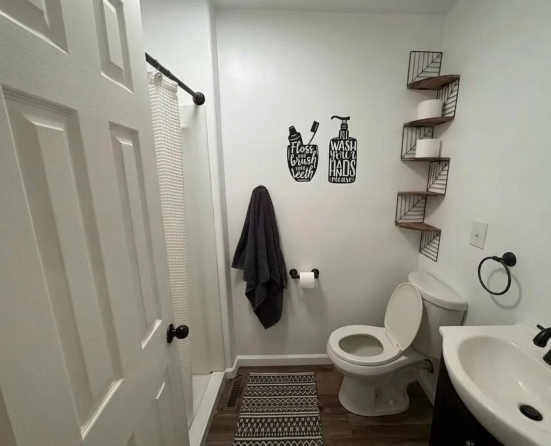 1 Easington Ln - Photo 2 of 11
